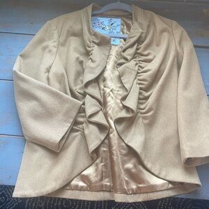 Ruffled blazer​​